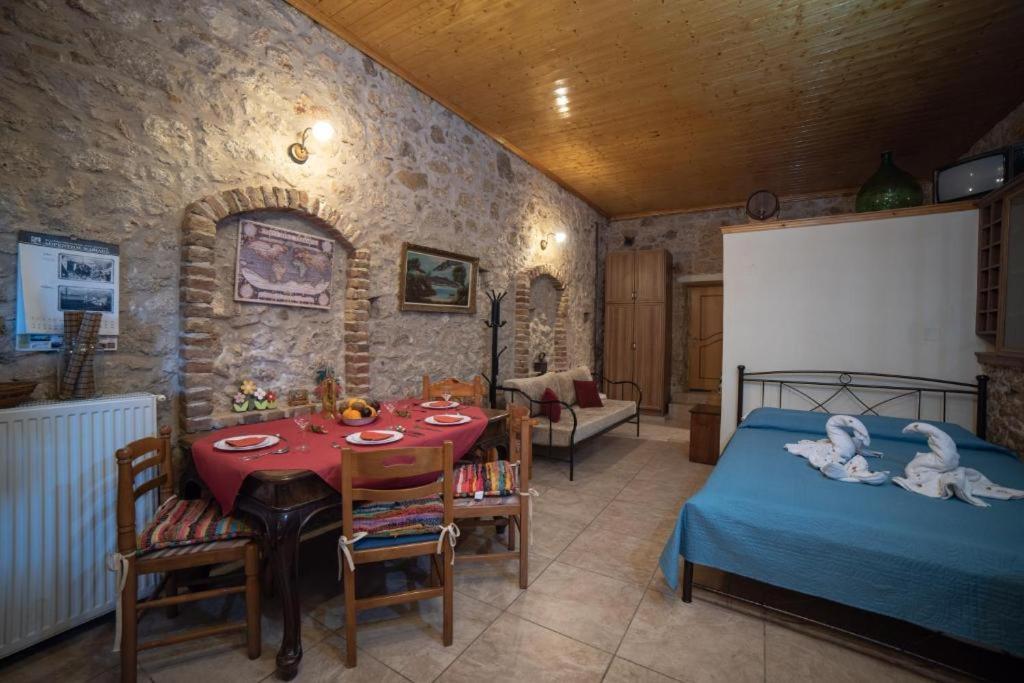 Ferienwohnung Menecrates Rustic - San Matteo Ágios Matthaíos Exterior foto