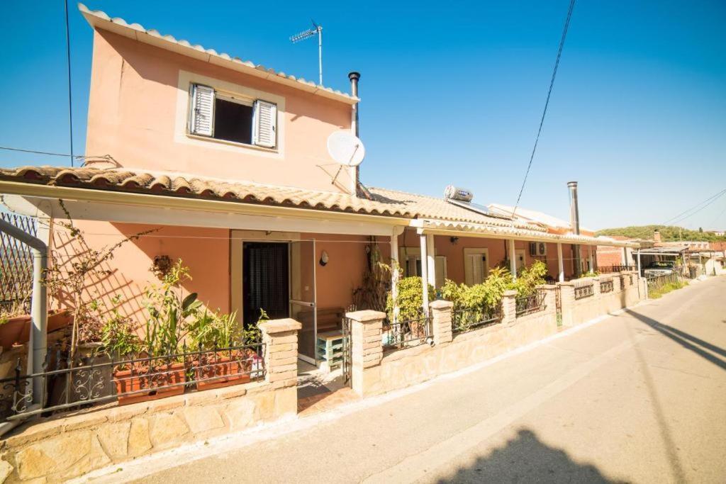 Ferienwohnung Menecrates Rustic - San Matteo Ágios Matthaíos Exterior foto